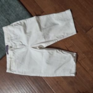 Gloria Vanderbilt capris